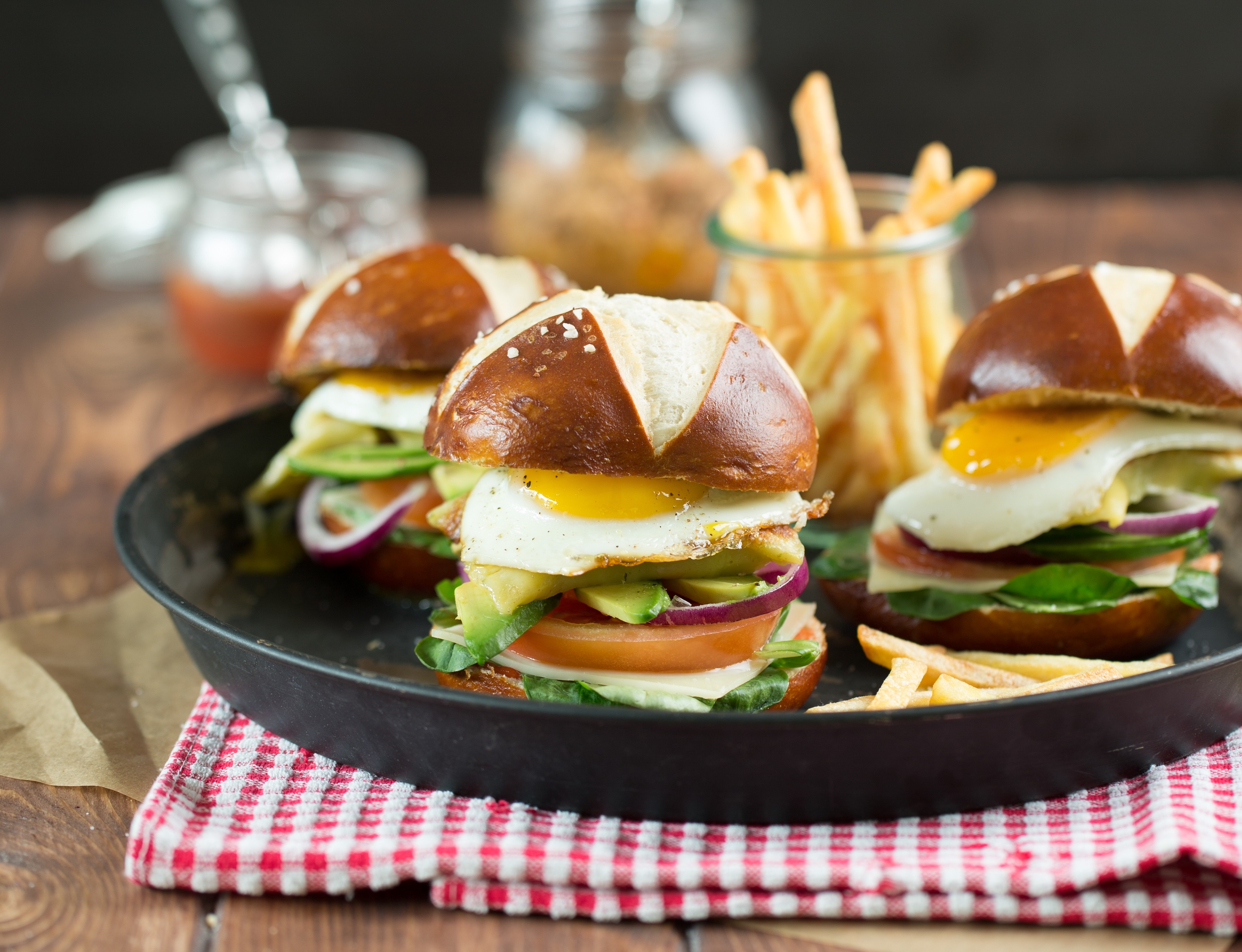 Vegetarischer Maultaschen-Burger